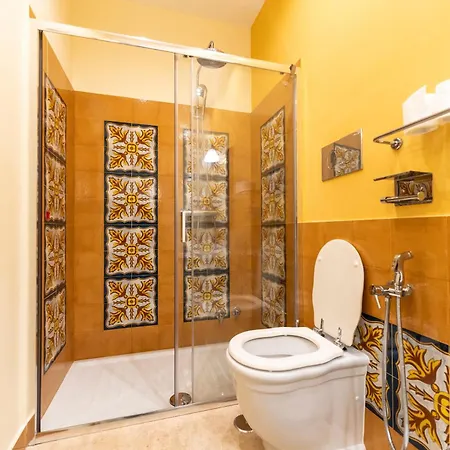 Plebiscito 4* Neapel